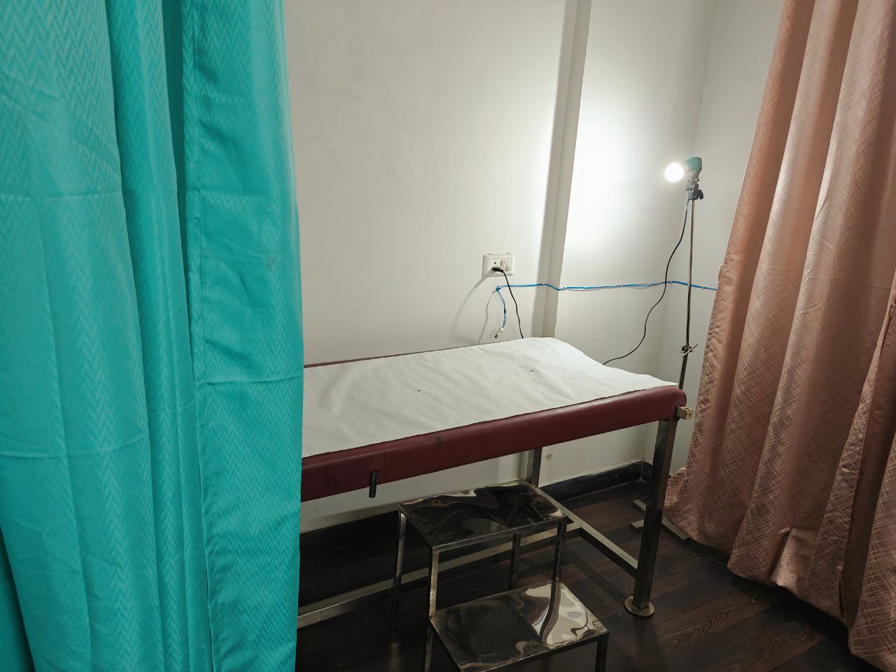 examination room 1